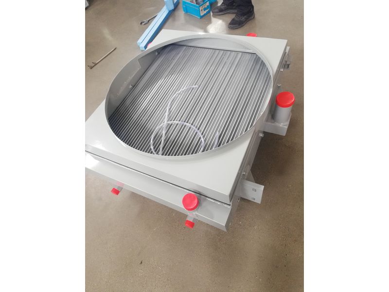 散熱器總成（工程機械用）